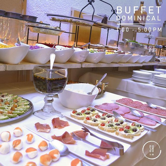 #BUFFETDOMINICAL en Swiss Haus. Te esperamos de 1 a 5 de la tarde. Estamos tr...