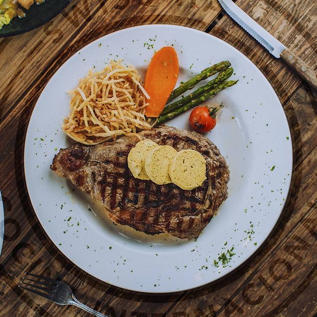 Te sugerimos nuestro delicioso Rib Eye 🥩, el platillo favorito de nuestros c...