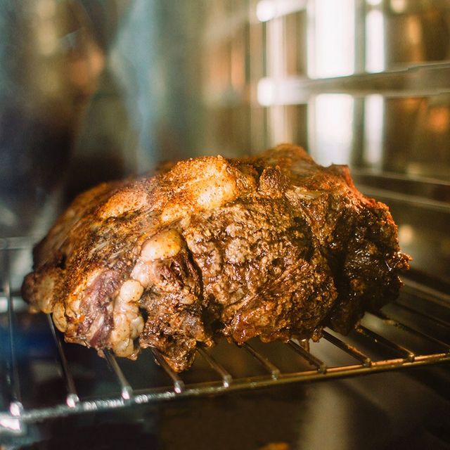 🔥 ¡Los sábados son de Prime Rib! Lo acabamos de sacar del horno, huele y sab...